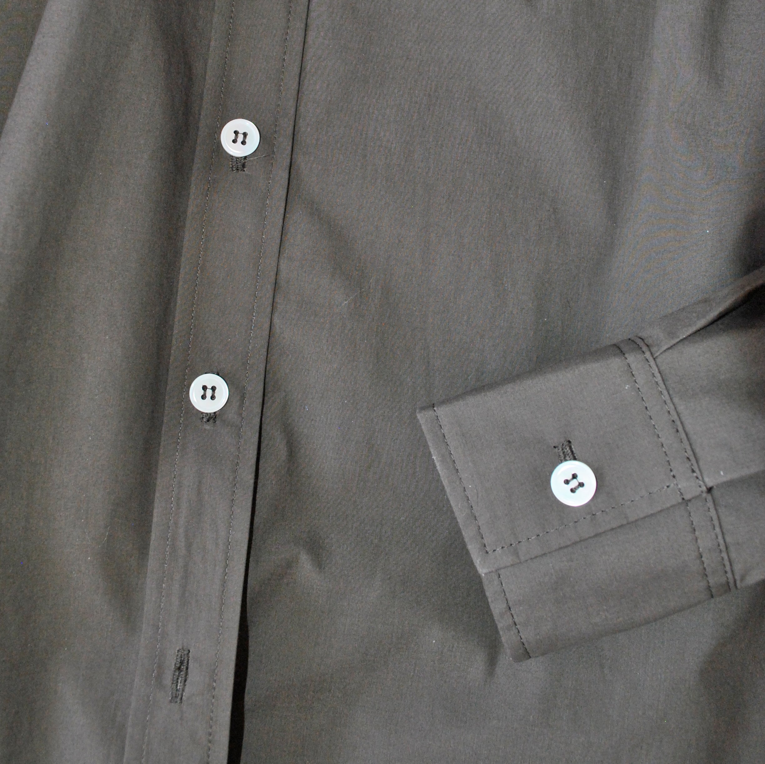 uni shirt olive